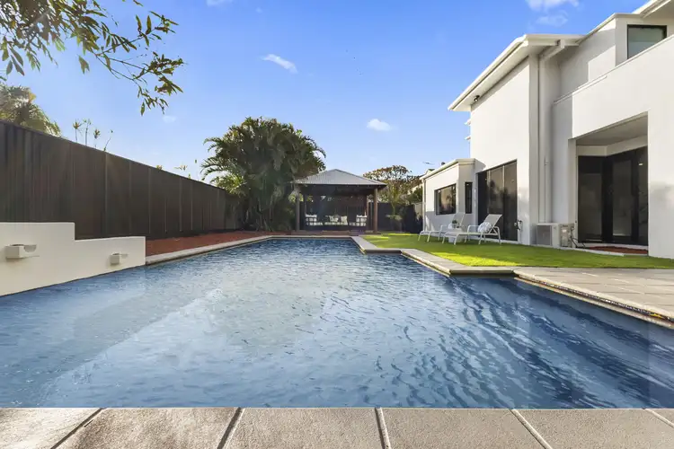 8 Samuel Place, Sinnamon Park QLD 4073