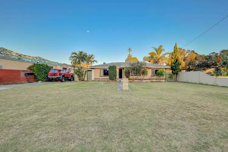 35 Cumberland Road, Forrestfield WA 6058