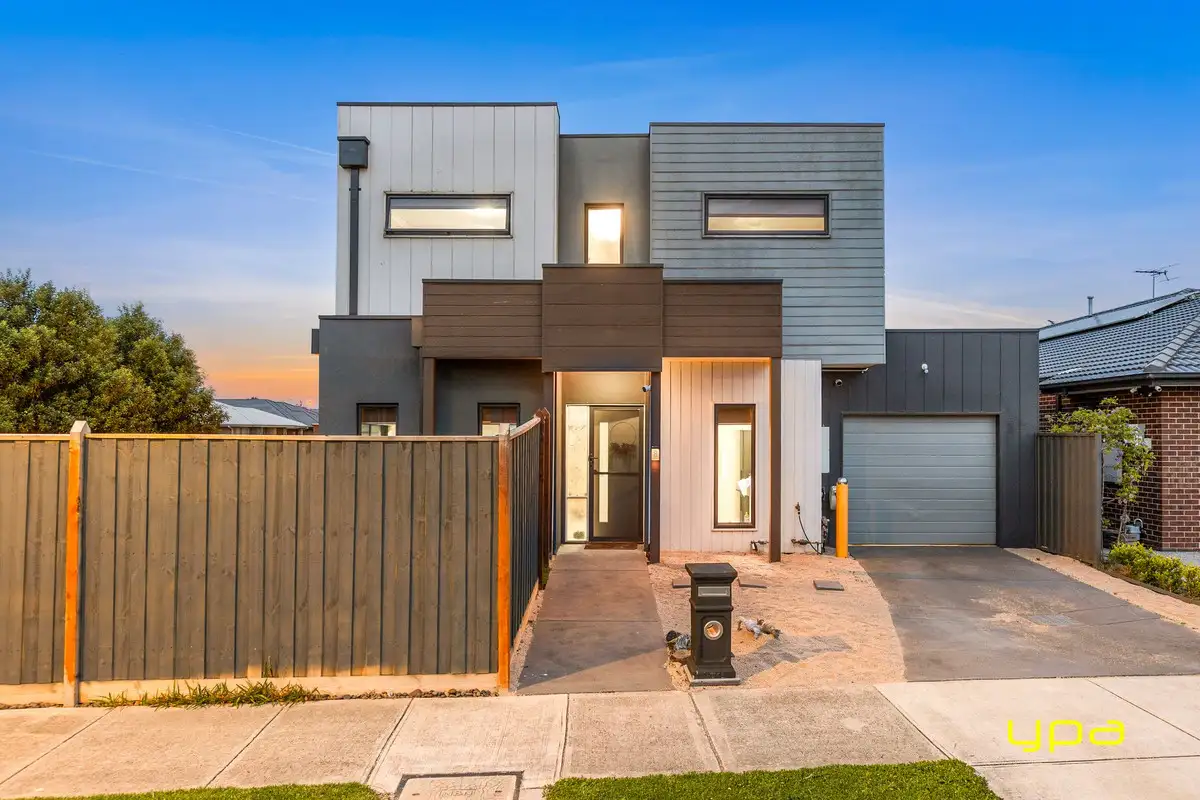 Main view of Homely townhouse listing, 8 Jolly Street, Cranbourne East VIC 3977