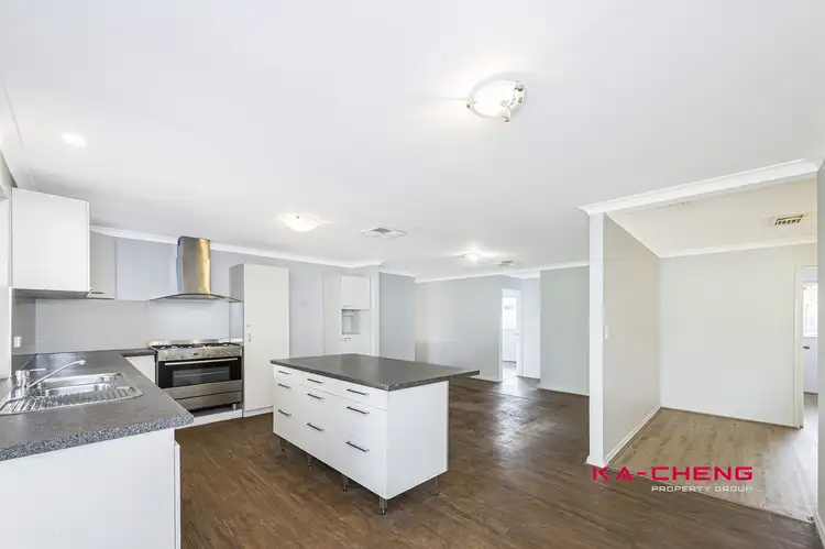 Fifth view of Homely house listing, 33 Sunray Circle, Ellenbrook WA 6069