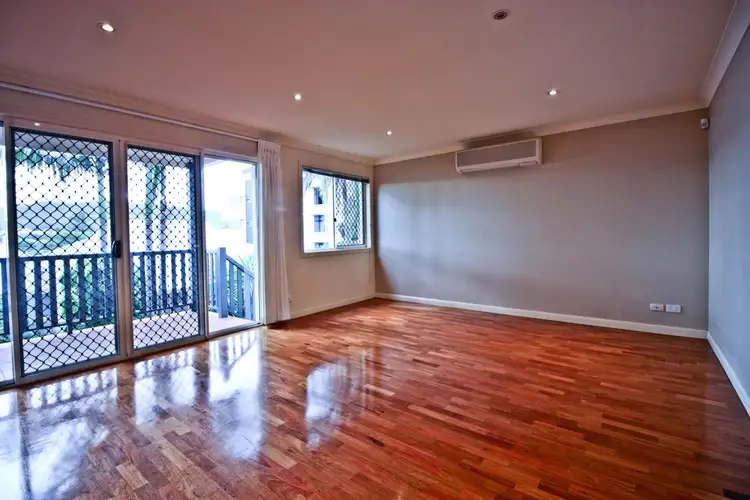 3/25 Clarence Road, Indooroopilly QLD 4068