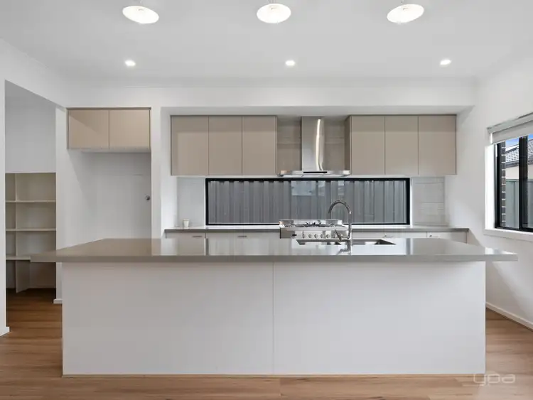 Second view of Homely house listing, 44 Ravenscraig Drive, Strathtulloh VIC 3338