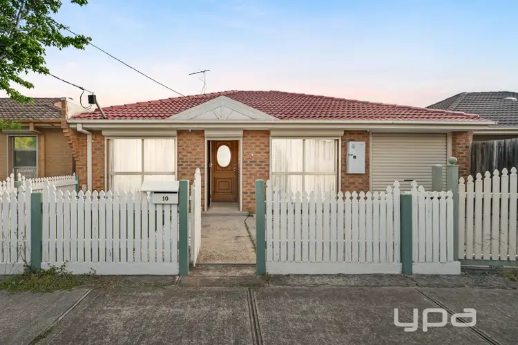 10 Erinbank Crescent, Westmeadows VIC 3049