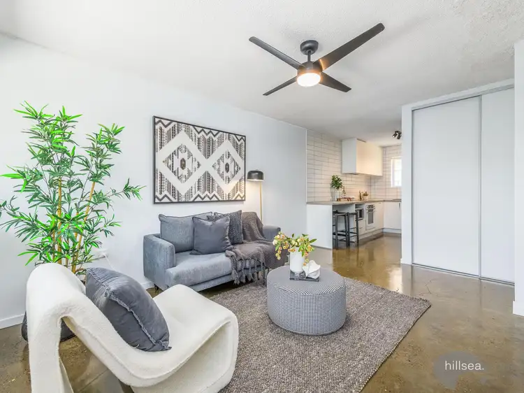 2/10 Railway Street, Southport QLD 4215