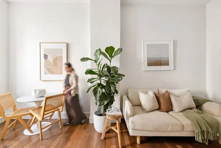 Third view of Homely studio listing, 11/3-5 Greenknowe Avenue, Elizabeth Bay NSW 2011