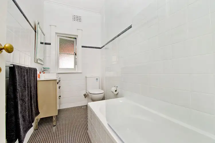 Fifth view of Homely apartment listing, 6/471 Glenmore Road, Paddington NSW 2021