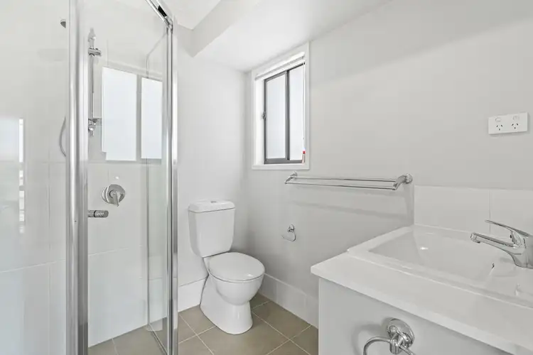 Fifth view of Homely house listing, 1/36A Crestwood Road, Thornton NSW 2322