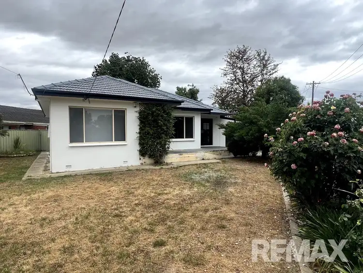 30 Higgins Avenue, Wagga Wagga NSW 2650