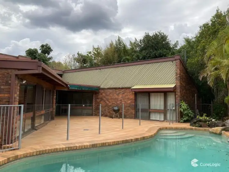 11 Minno Street, Chapel Hill QLD 4069