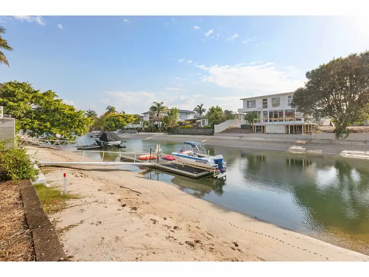 5 Pearl Key, Broadbeach Waters QLD 4218