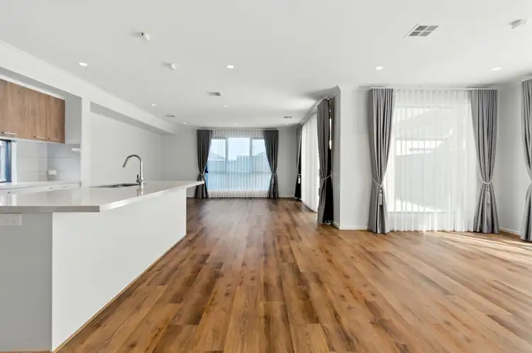 Fifth view of Homely house listing, 17 Annapurna Crescent, Truganina VIC 3029