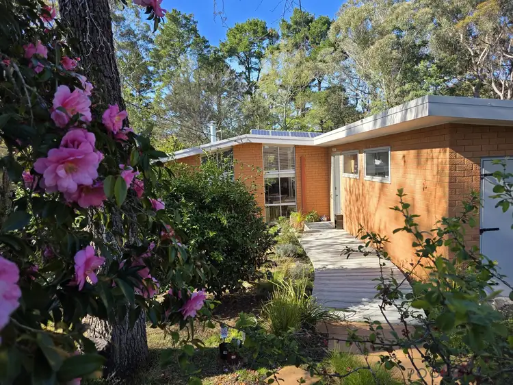 7 Ross Avenue, Hazelbrook NSW 2779