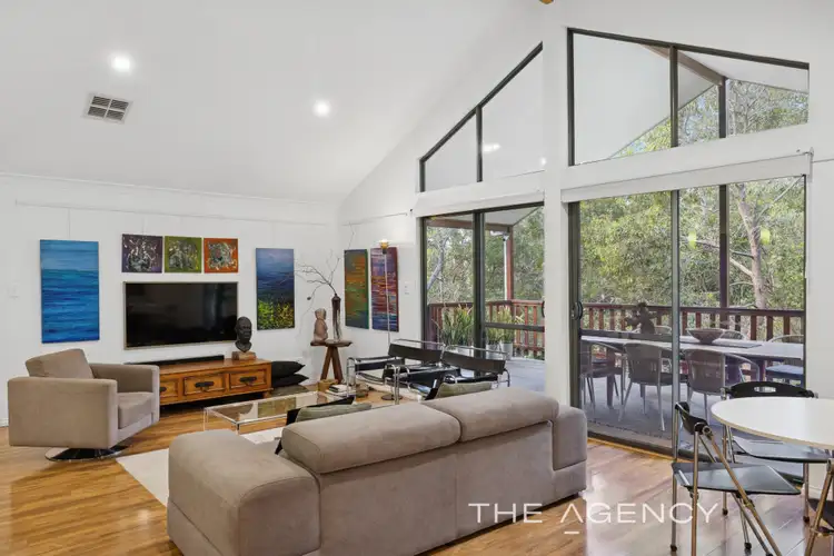 32 Persimmon Place, Kalamunda WA 6076