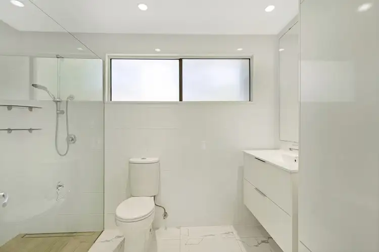 Fourth view of Homely flat listing, 3a Idolou Court, Mudgeeraba QLD 4213