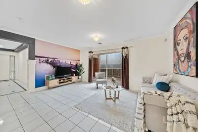 Fifth view of Homely house listing, 2 Catherine Drive, Hillside VIC 3037