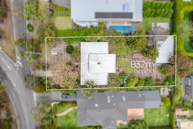 98 Wimbledon Avenue, Mount Eliza VIC 3930