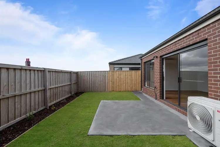 Sixth view of Homely house listing, 6 PENSTONE CR, Lara VIC 3212