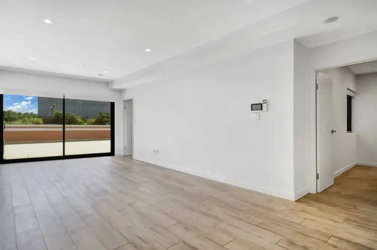 103/25 Mann Street, Gosford NSW 2250