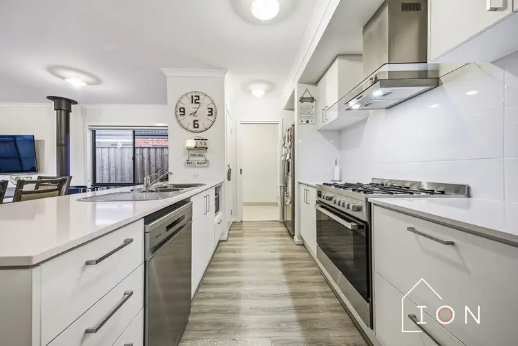 Fifth view of Homely house listing, 10 Giardino Street, Clyde VIC 3978