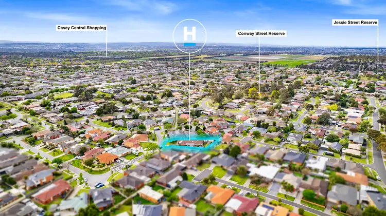 Sixth view of Homely house listing, 32 peveril Crescent, Cranbourne North VIC 3977