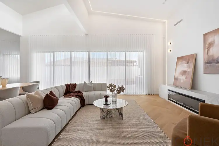 Fifth view of Homely house listing, 1 Everest Court, Lalor VIC 3075