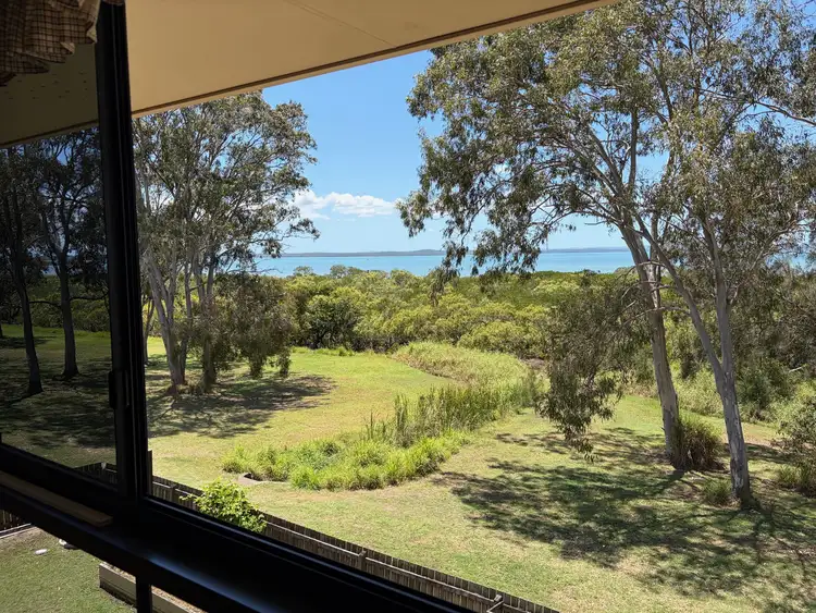 16 Foreshore Drive
