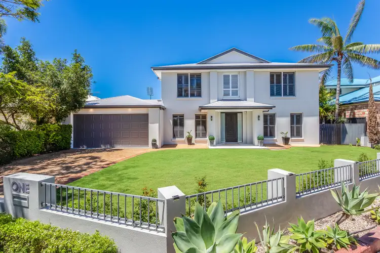 1 Mariner Court, Newport QLD 4020