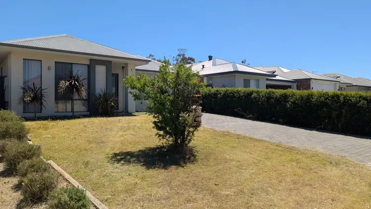 8 Trent Street, Viveash WA 6056