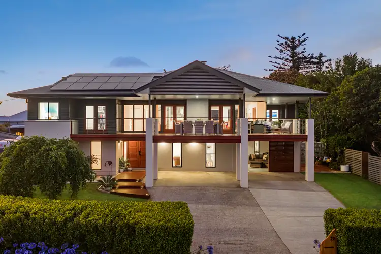 25 Paradise Drive, Tamborine Mountain QLD 4272