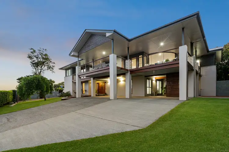 25 Paradise Drive, Tamborine Mountain QLD 4272