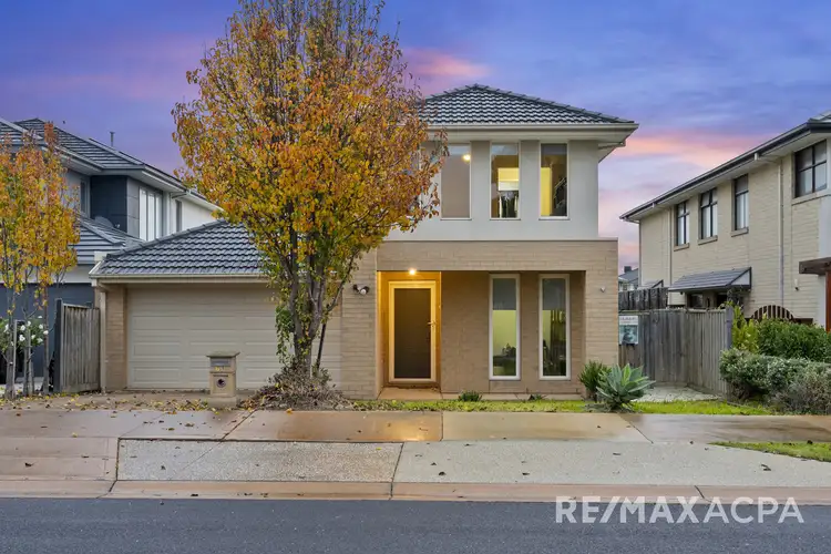 78 Sanctuary Lakes East Boulevard