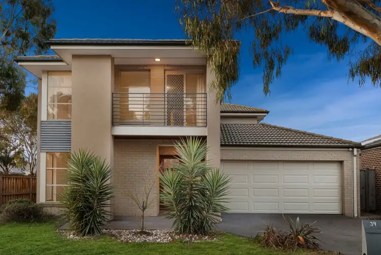 39 Carpentaria Crescent, Point Cook VIC 3030
