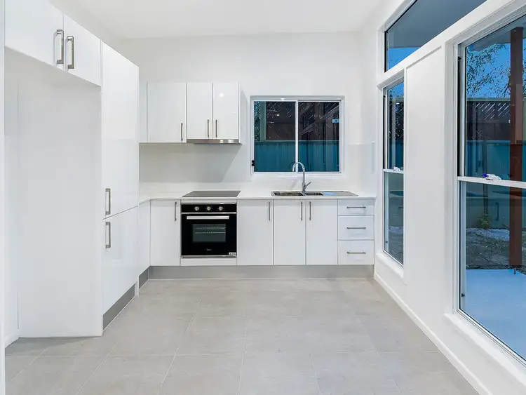 A/8 Nambur Street, Runaway Bay QLD 4216