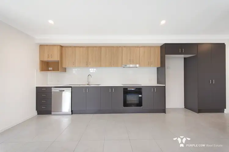 Fifth view of Homely house listing, 1/106 Bloomfield Esplanade, South Maclean QLD 4280