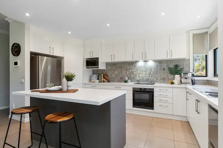 9 Wills Court, Sandhurst VIC 3977