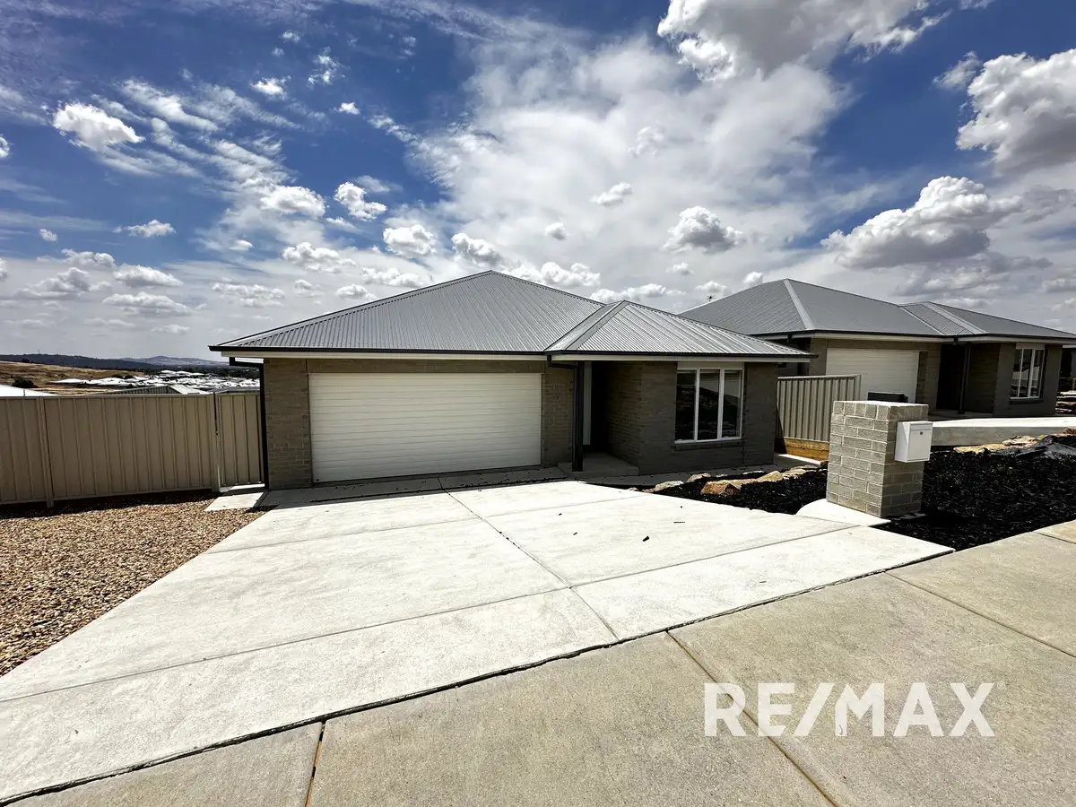 Main view of Homely villa listing, 1/2 Wake Drive, Lloyd NSW 2650