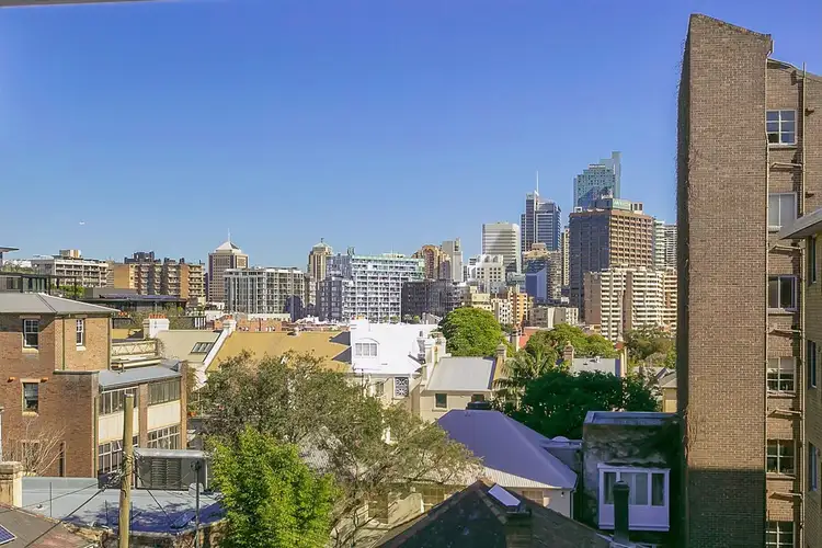 Fifth view of Homely studio listing, 27/3-5 Darley Street, Darlinghurst NSW 2010