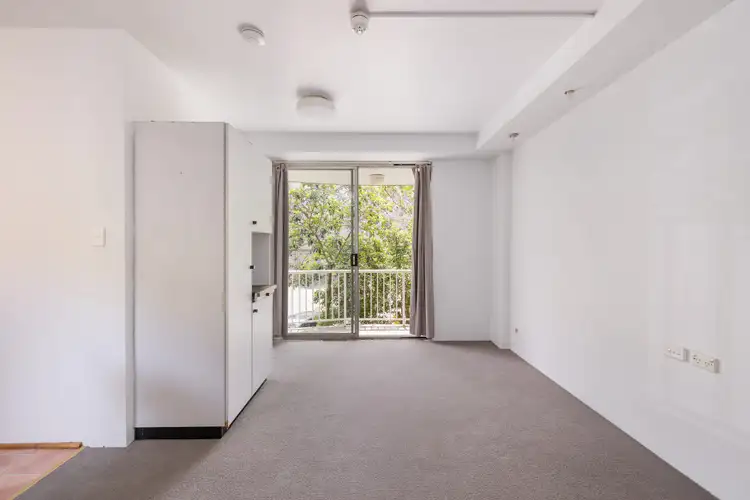Fourth view of Homely studio listing, 215/4-14 Roslyn Gardens, Rushcutters Bay NSW 2011