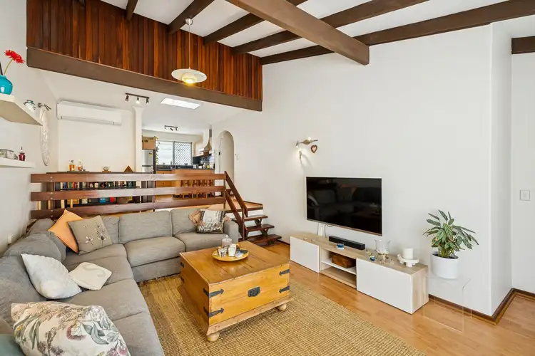 Second view of Homely villa listing, 3/18 Mount Prospect Crescent, Maylands WA 6051