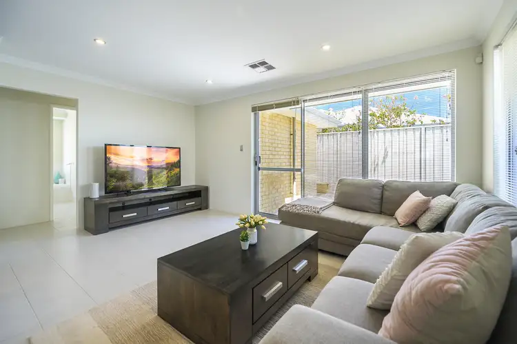 Fifth view of Homely house listing, 4/27 Barfield Road, Hammond Park WA 6164