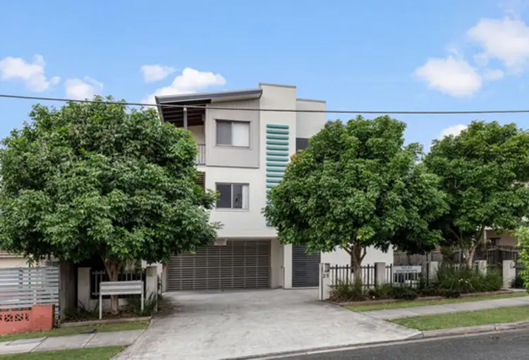 2/25 Kelso Street, Chermside QLD 4032