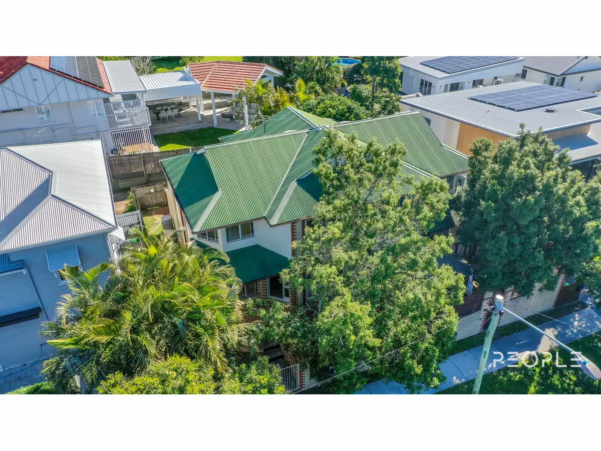 Main view of Homely townhouse listing, 2/72 Henderson Street, Camp Hill QLD 4152