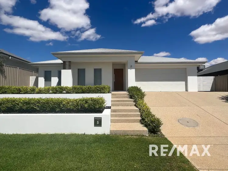 5 Gasnier Loop, Boorooma NSW 2650