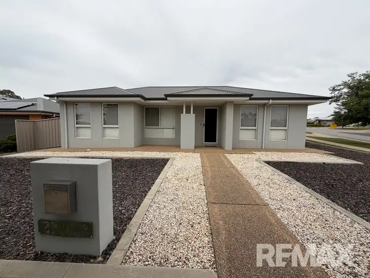 21 Barton Avenue, Lloyd NSW 2650