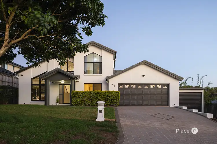 40 Clearmount Crescent, Carindale QLD 4152