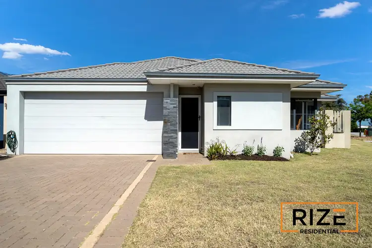 Fifth view of Homely house listing, 2 Albana Grove, Pearsall WA 6065