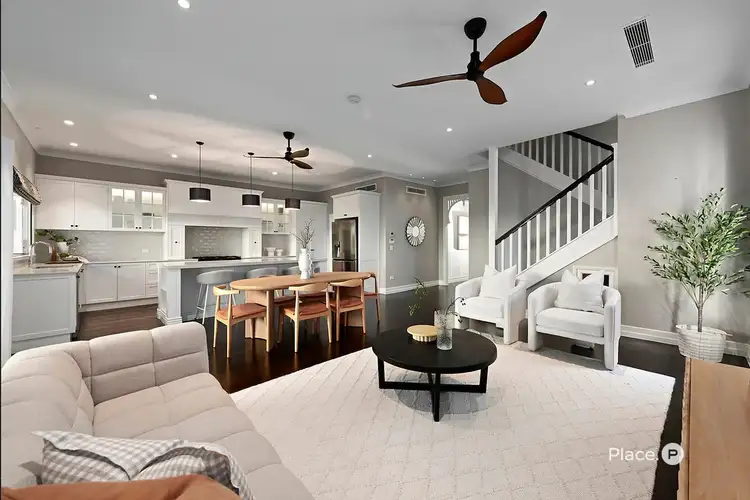 275 Bennetts Road, Norman Park QLD 4170