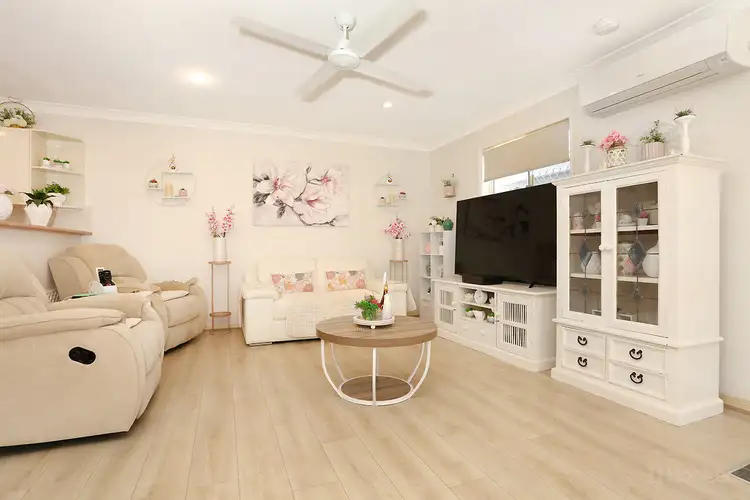 Fifth view of Homely semi-detached listing, 1/27 Eider Avenue, Paradise Point QLD 4216