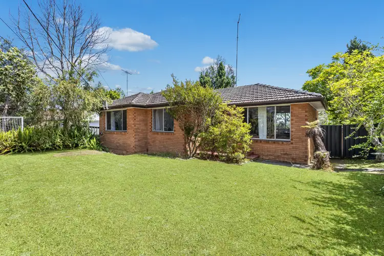 6 Jenolan Close, Hornsby Heights NSW 2077