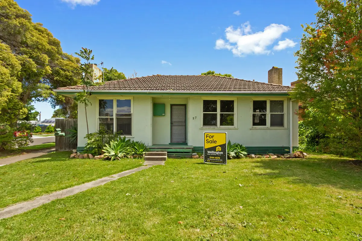 Main view of Homely house listing, 27 Howard Street, Sale VIC 3850